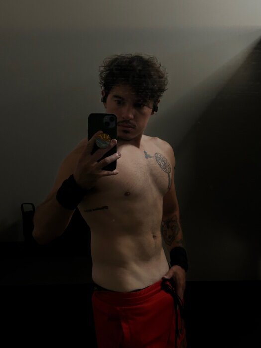 Gothdaddyluis (@gothdaddyluis), OnlyFans creator