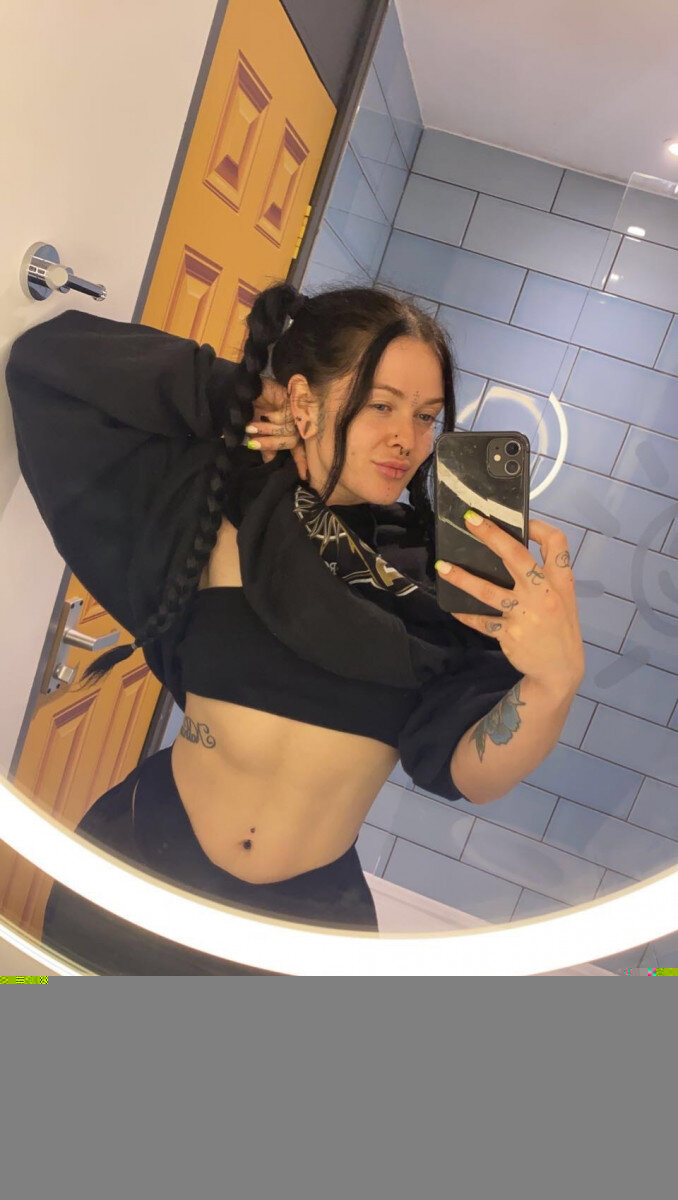 Gothgirlnxtdr (@gothgirlnxtdr), OnlyFans creator