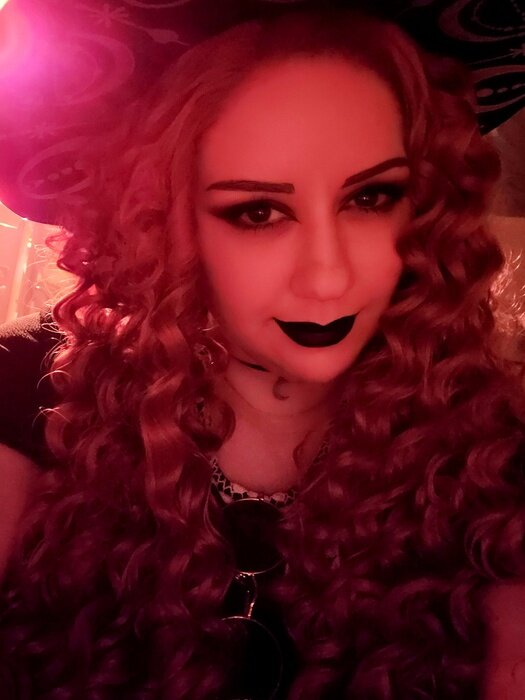 Gothgodesssalem (@gothgodesssalem), OnlyFans creator
