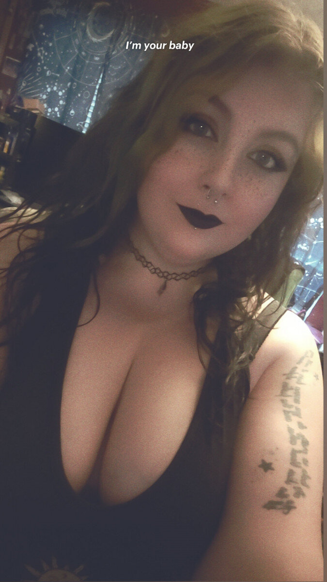 Gothiccg0ddess (@gothiccg0ddess), OnlyFans creator