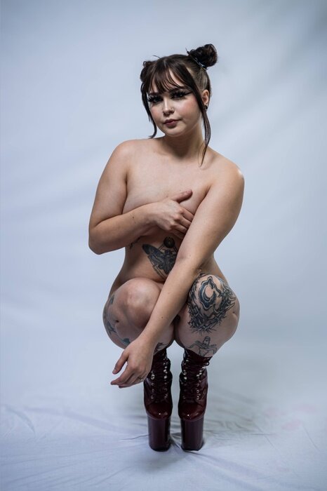 Gothiccowgirl (@gothiccowgirl), OnlyFans creator