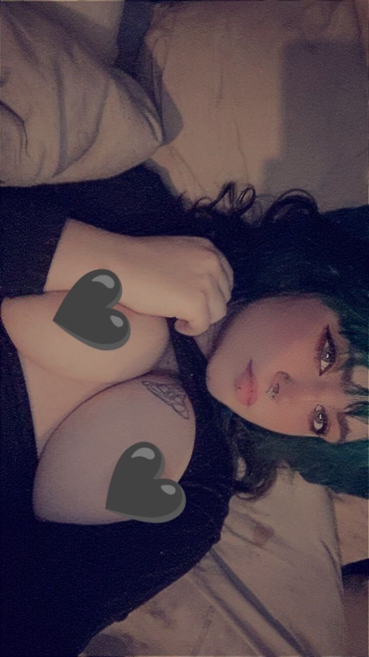 Gothmommy360 (@gothmommy360), OnlyFans creator