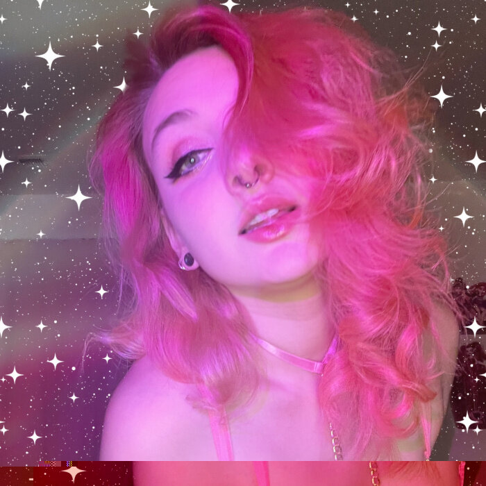 Gothpeachesx (@gothpeachesx), OnlyFans creator