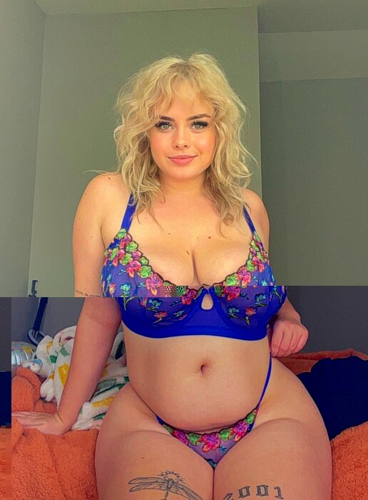 Gracehoneyy (@grace.honeyy), OnlyFans creator