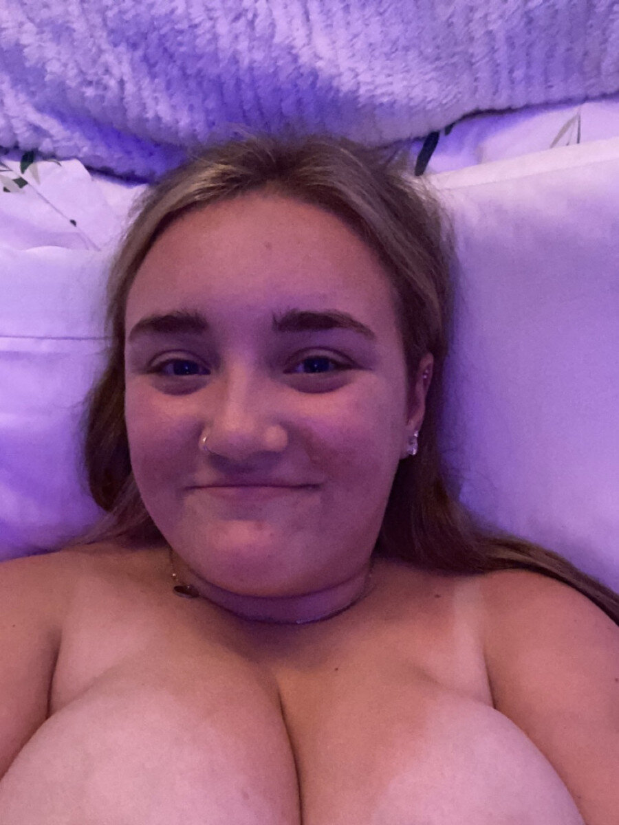 Gracek10 (@gracek10), OnlyFans creator