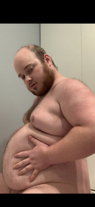 Greedyglut10 (@greedyglut10), OnlyFans creator