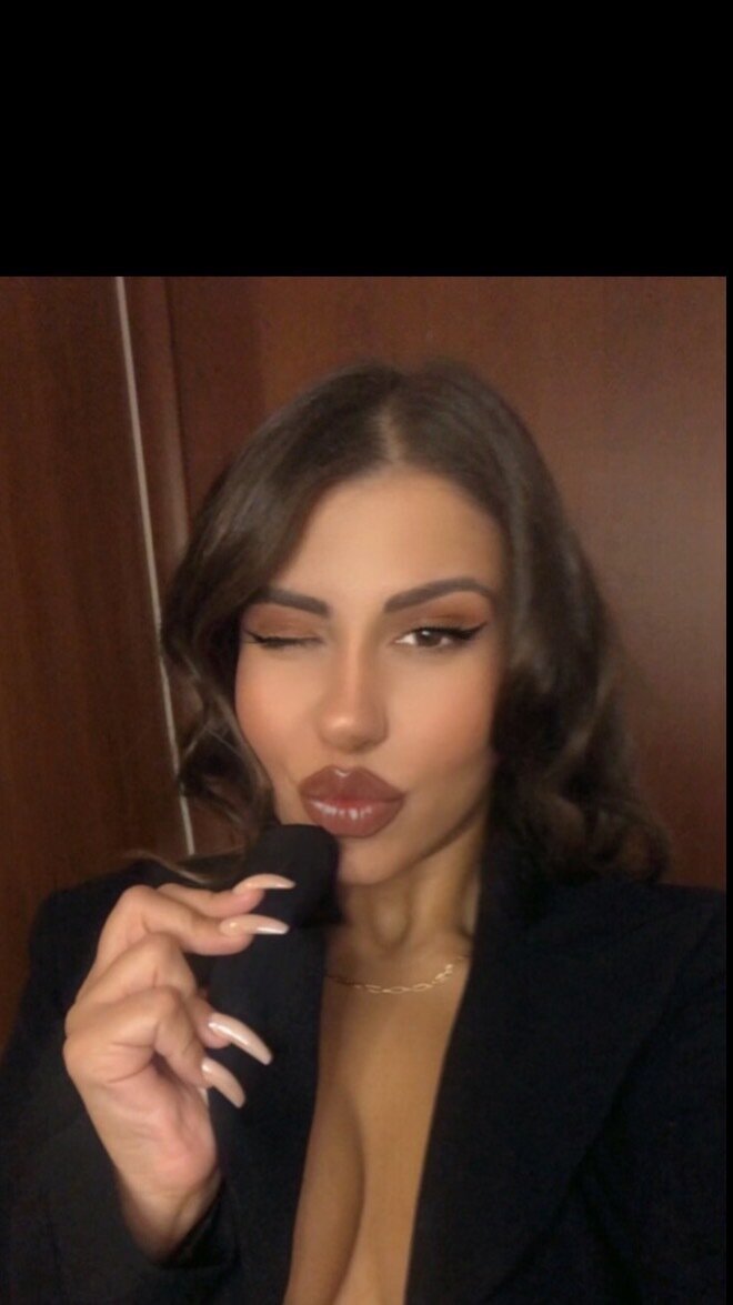 Greeklatinagirl (@greeklatinagirl), OnlyFans creator