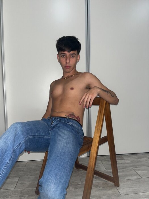 Greenhoty (@greenhoty), OnlyFans creator