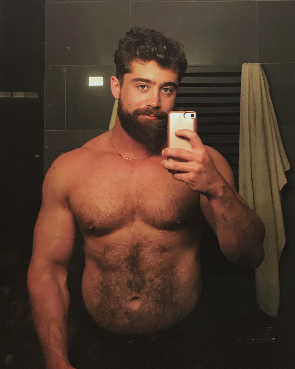 Growingbottom (@growingbottom), OnlyFans creator