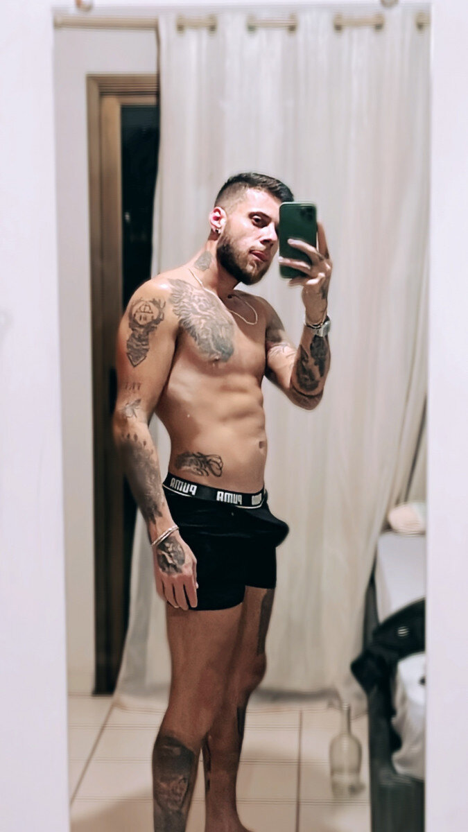 Guiimolinaa (@guiimolinaa), OnlyFans creator