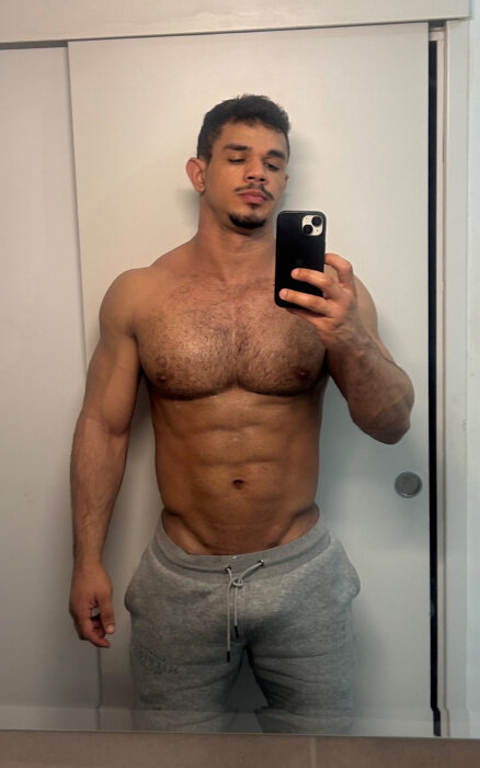 On (@guilherbs), OnlyFans creator