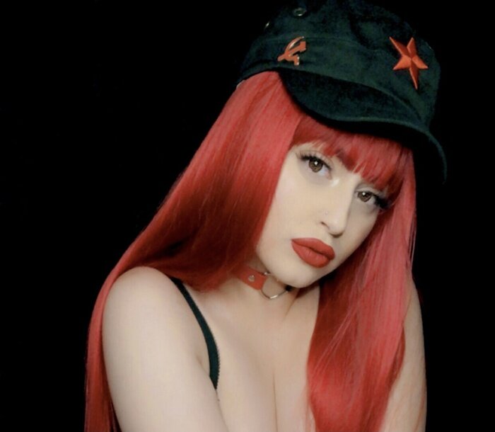 Guillotinegrrrl (@guillotinegrrrl), OnlyFans creator