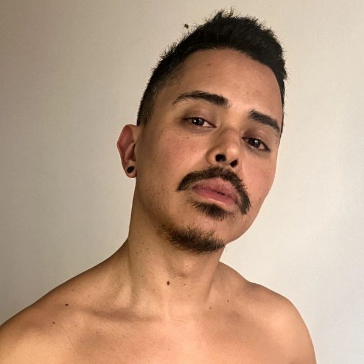 Guniolove (@guniolove), OnlyFans creator