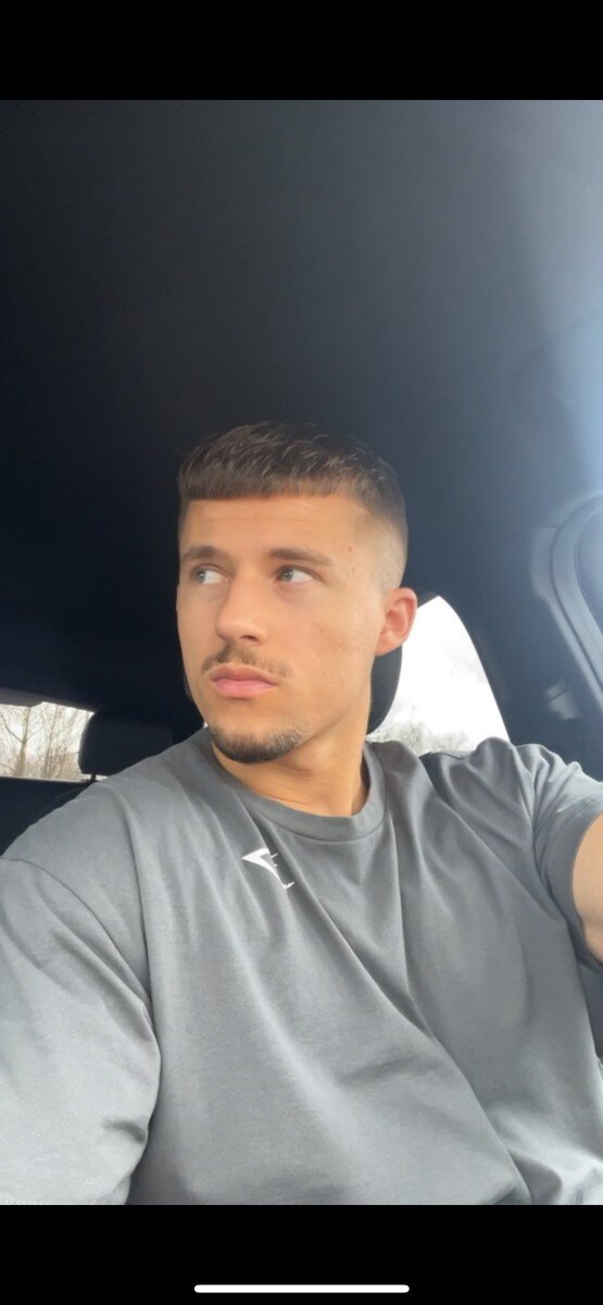 Gymladchris69 (@gymladchris69), OnlyFans creator