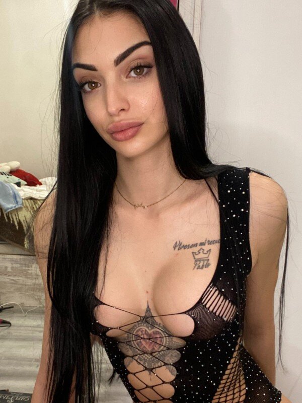 Hades (@hades_girl), OnlyFans creator