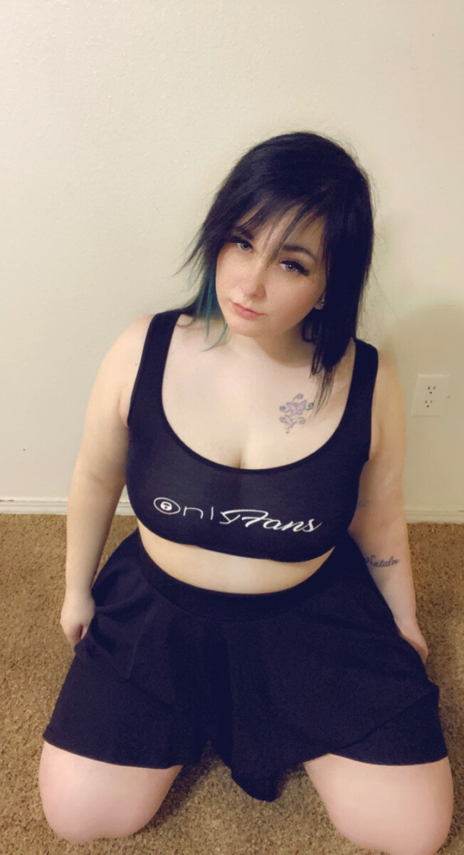 Haileythebudtender (@haileythebudtender), OnlyFans creator