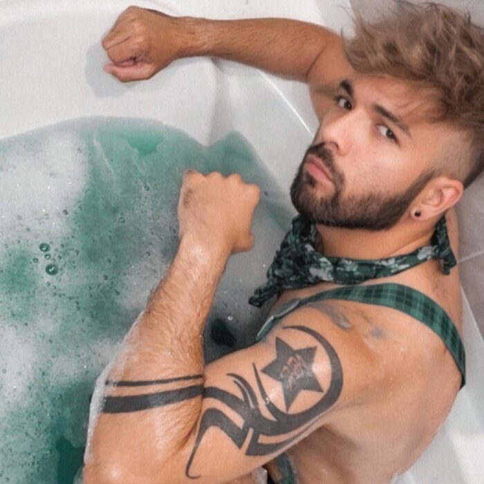 Hairybushpr (@hairybushpr), OnlyFans creator