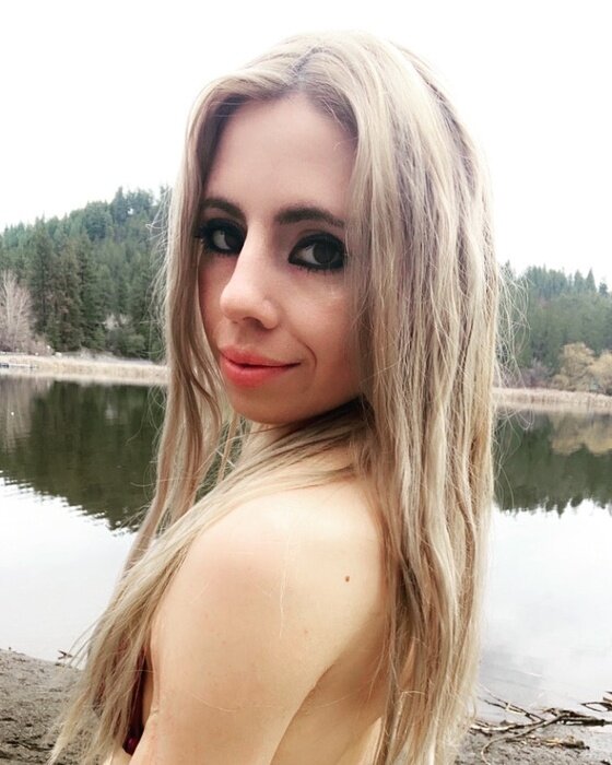 Hanaknightly (@hanaknightly), OnlyFans creator