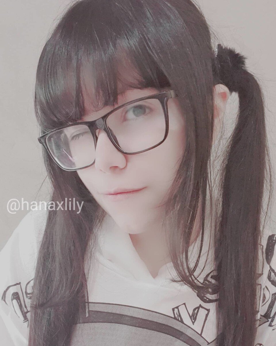 Hanaxlily (@hanaxlily), OnlyFans creator