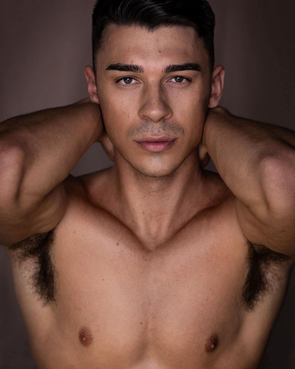 Handsomebuck (@handsomebuck), OnlyFans creator
