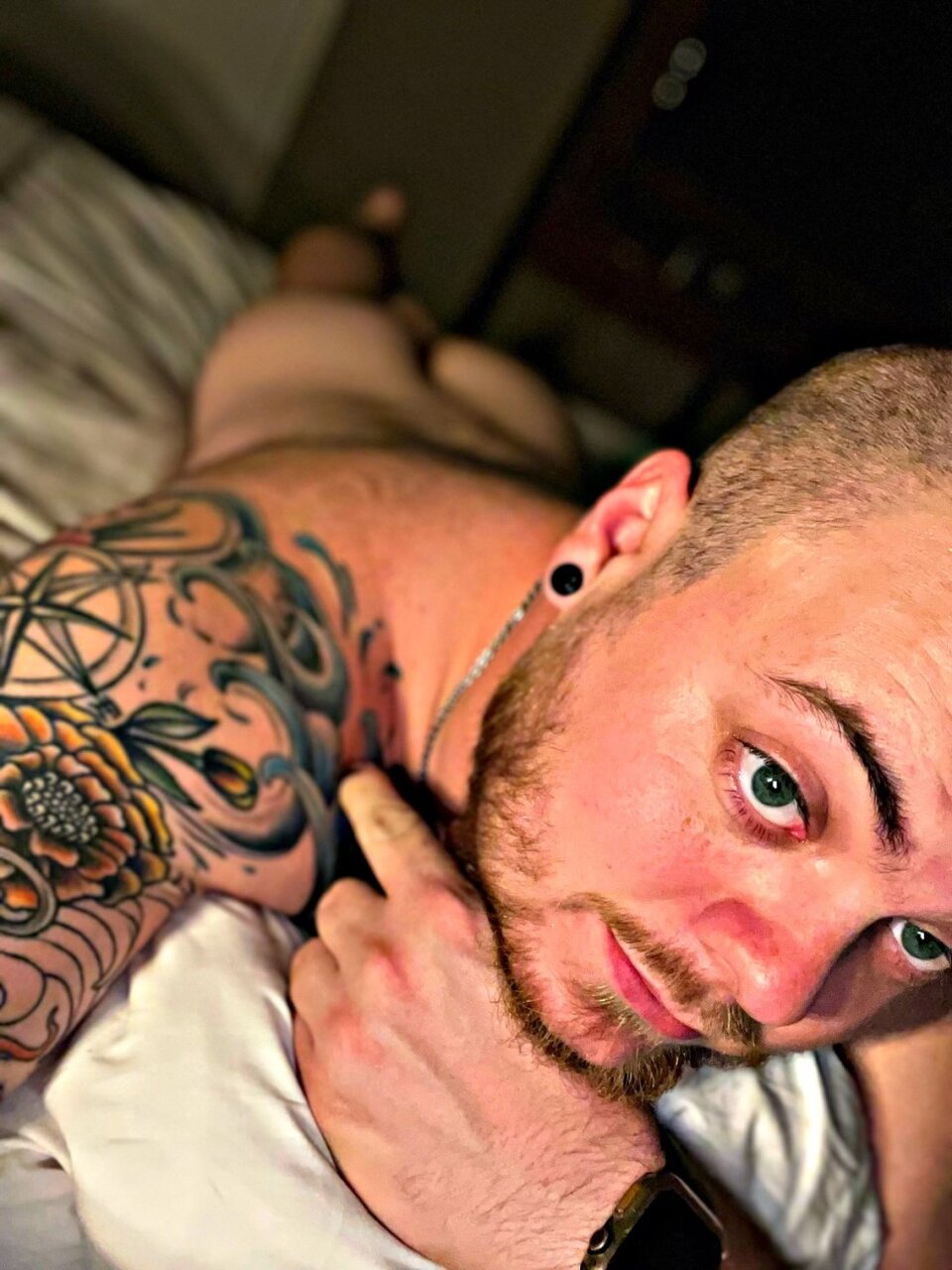 Handsomenerd69 (@handsomenerd69), OnlyFans creator