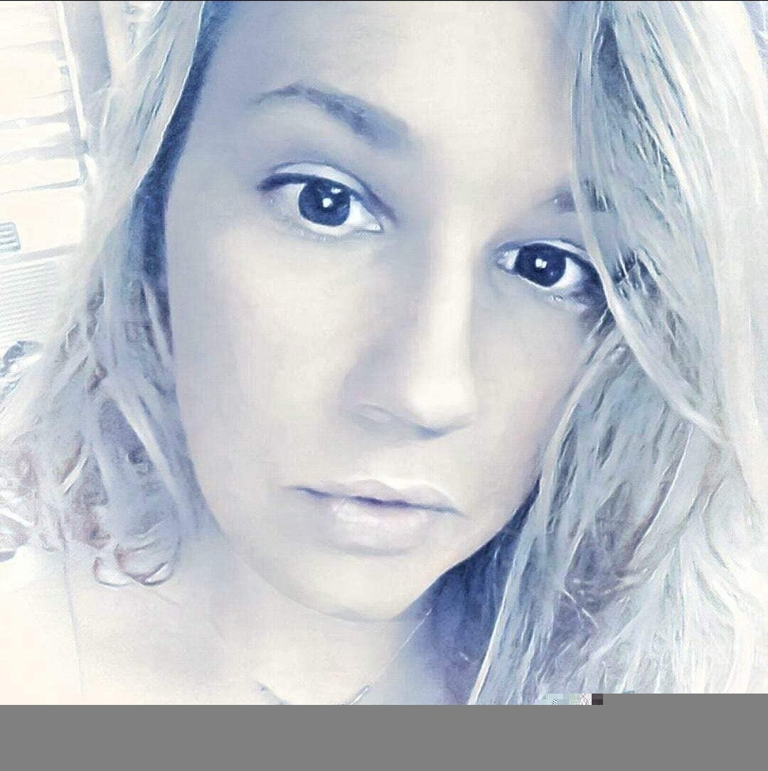 Hangwithbeth (@hangwithbeth), OnlyFans creator