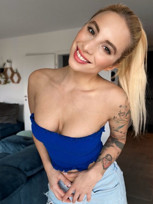 Hannasecretofficial (@hannasecret_official), OnlyFans creator