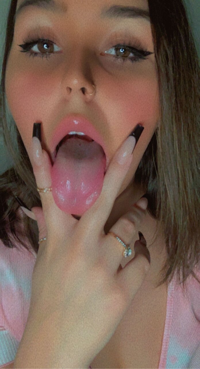 Happylilthang19 (@happylilthang_19), OnlyFans creator