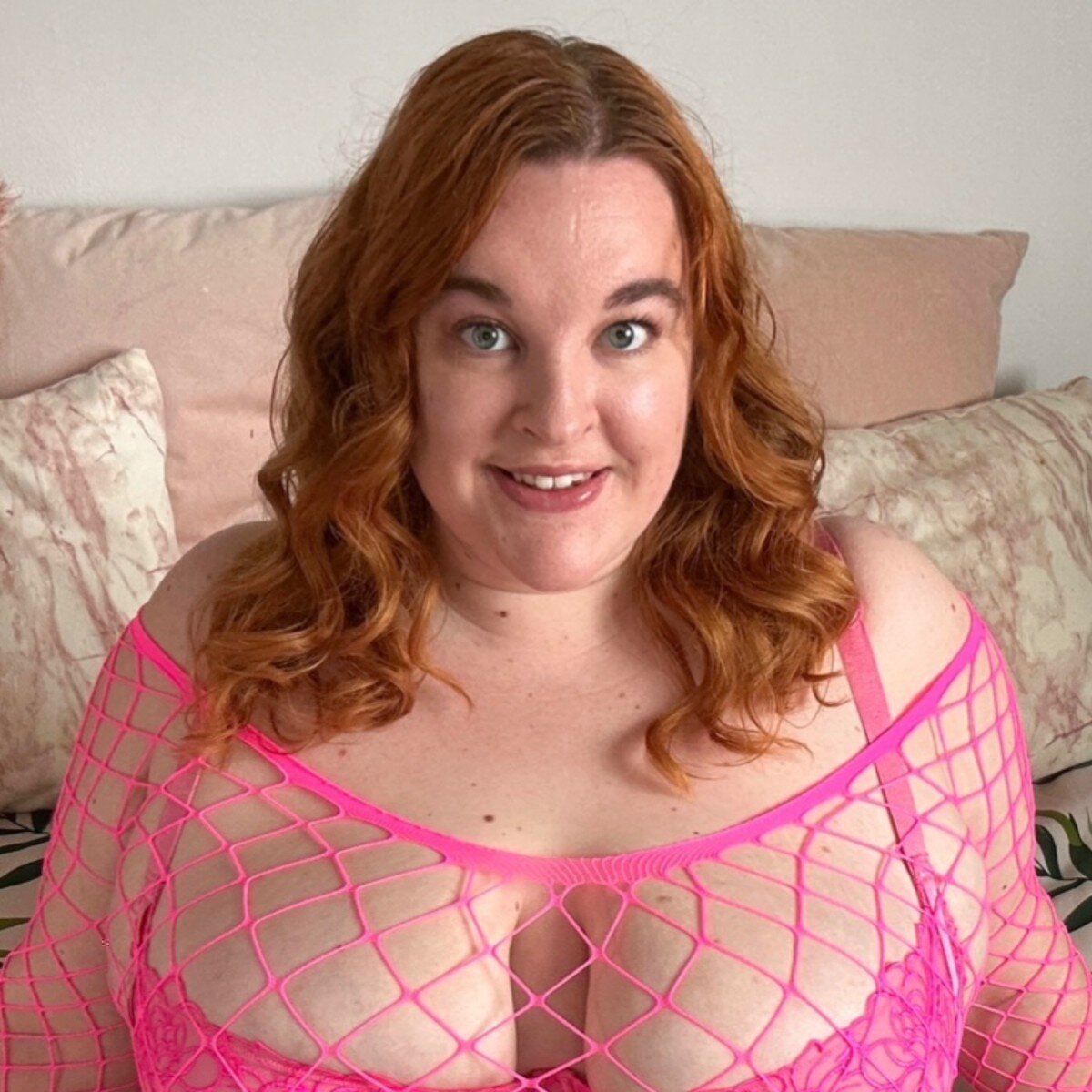Harriebabyxo (@harriebabyxo), OnlyFans creator