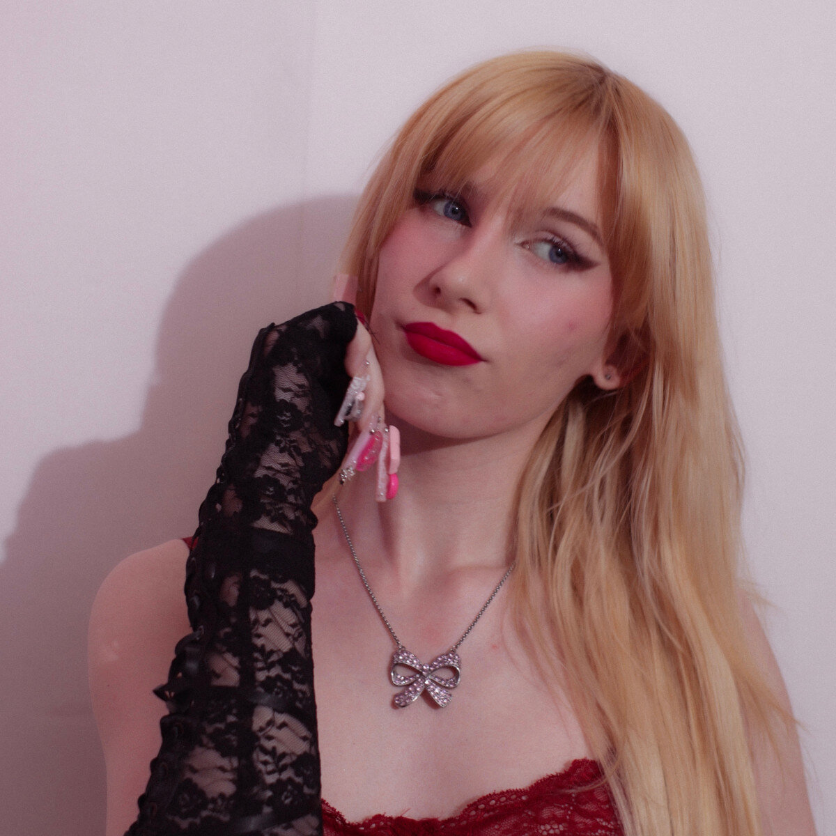 Hattiebardot (@hattiebardot), OnlyFans creator