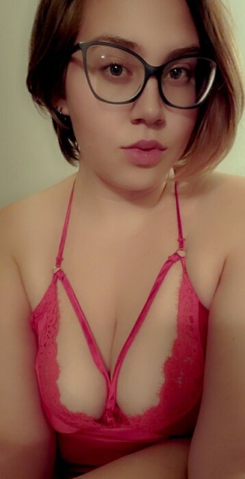 Hazeeharps (@hazeeharps), OnlyFans creator
