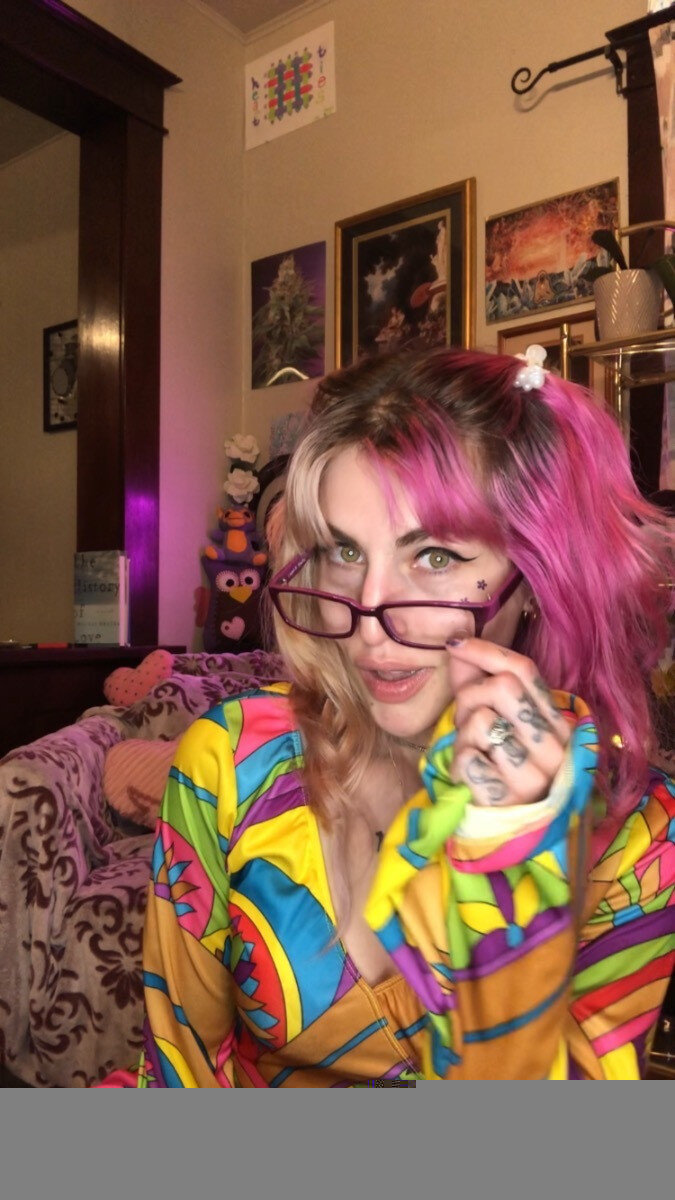 Hazelpeach (@hazelpeach), OnlyFans creator