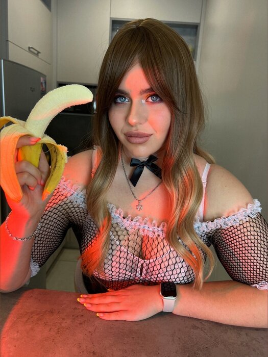 Heensonella (@heensonella), OnlyFans creator