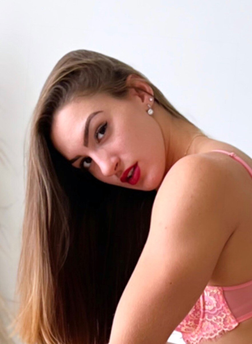 Helenapetra (@helena.petra), OnlyFans creator