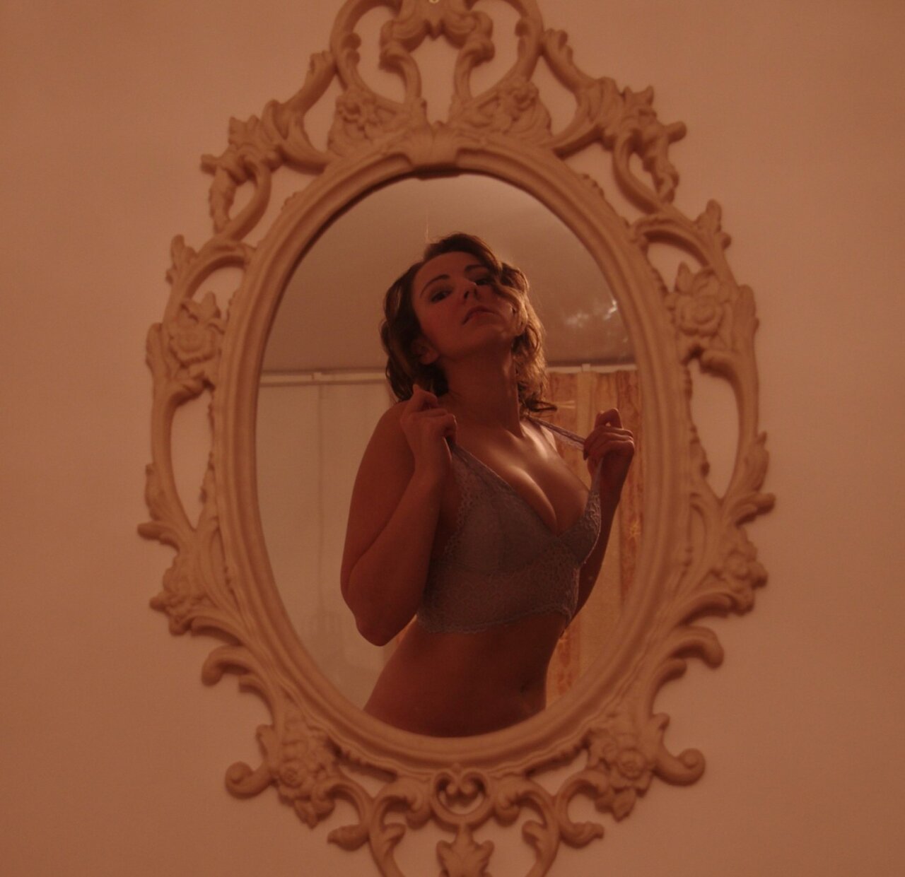 Anastasia (@hell_love_plus), OnlyFans creator