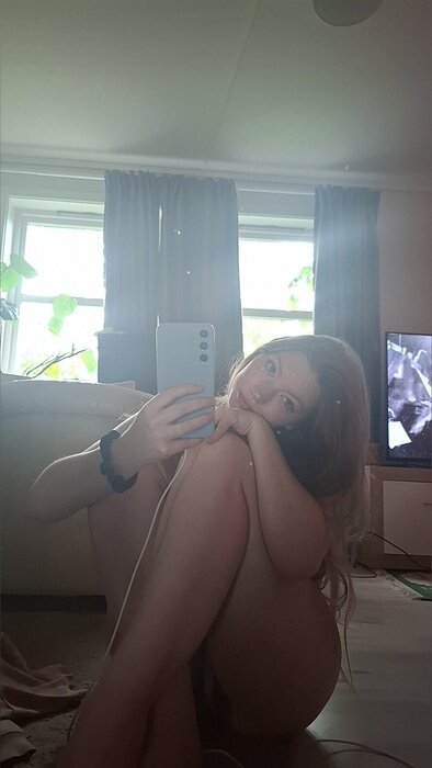 Hellyhare (@helly_hare), OnlyFans creator