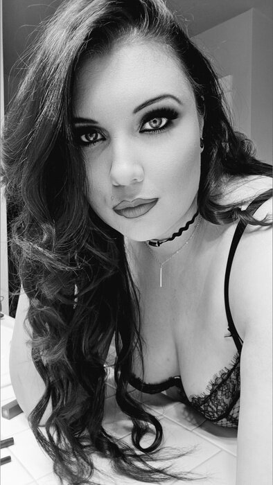 Hemibabe (@hemi_babe), OnlyFans creator