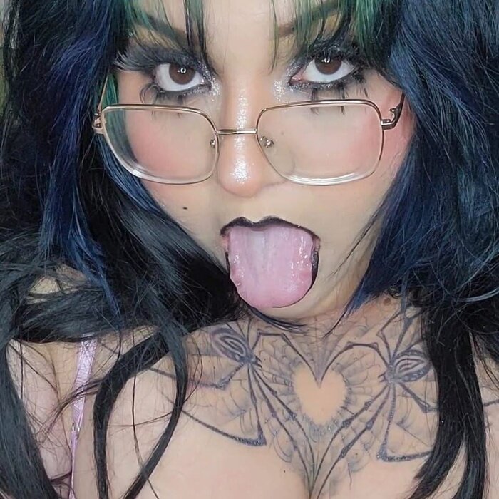 Hentaibabee (@hentai_babee), OnlyFans creator