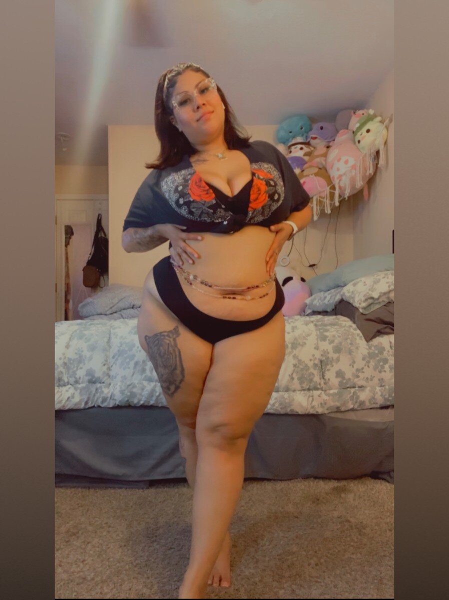 Hereisrinababy (@hereisrinababy), OnlyFans creator