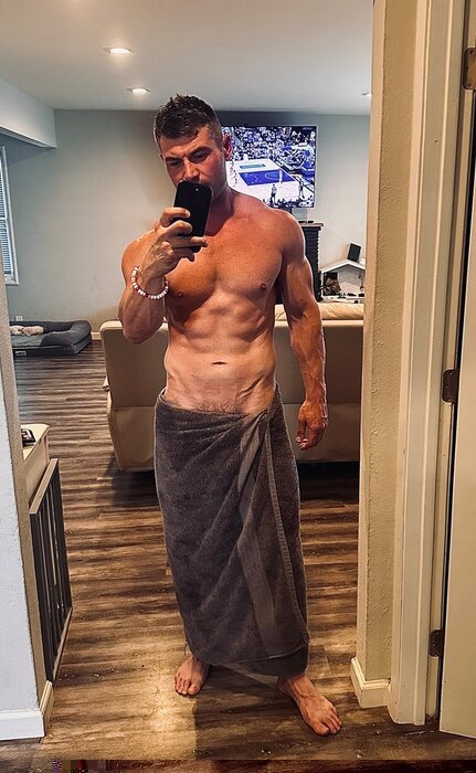 Herethisthat (@herethisthat), OnlyFans creator