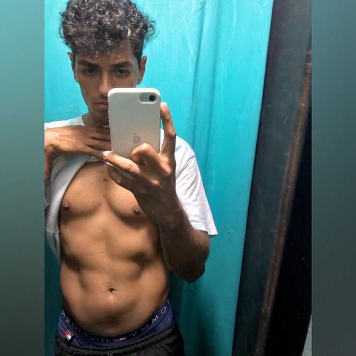 Hernanjcontreras (@hernanjcontreras), OnlyFans creator