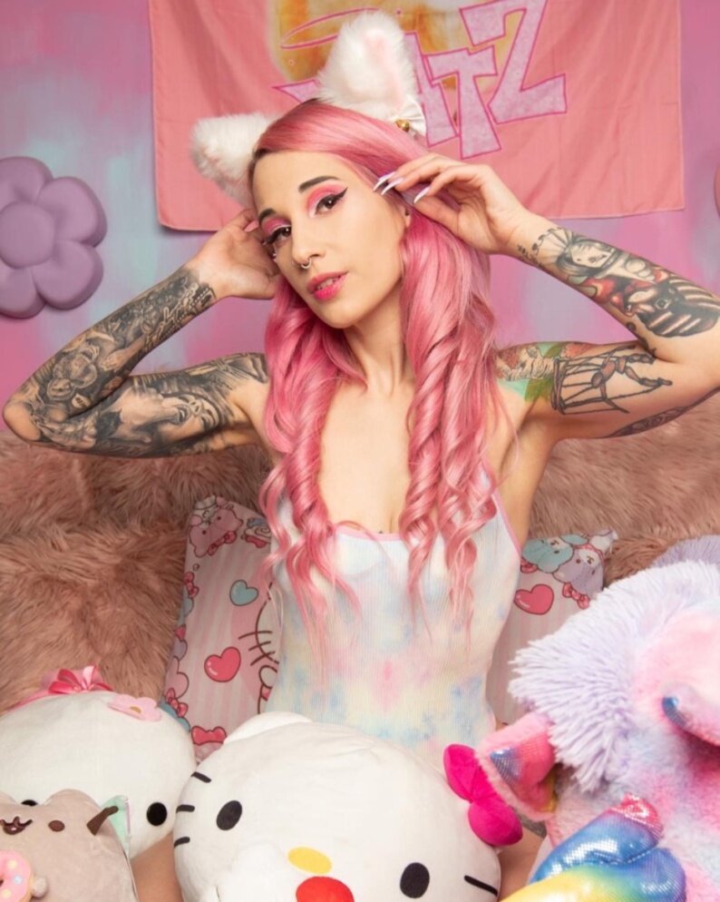 Heylizadoll (@heylizadoll), OnlyFans creator