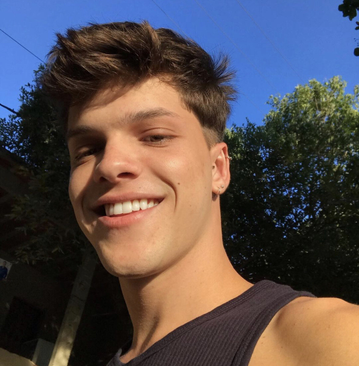 Heyoliver (@heyoliver), OnlyFans creator