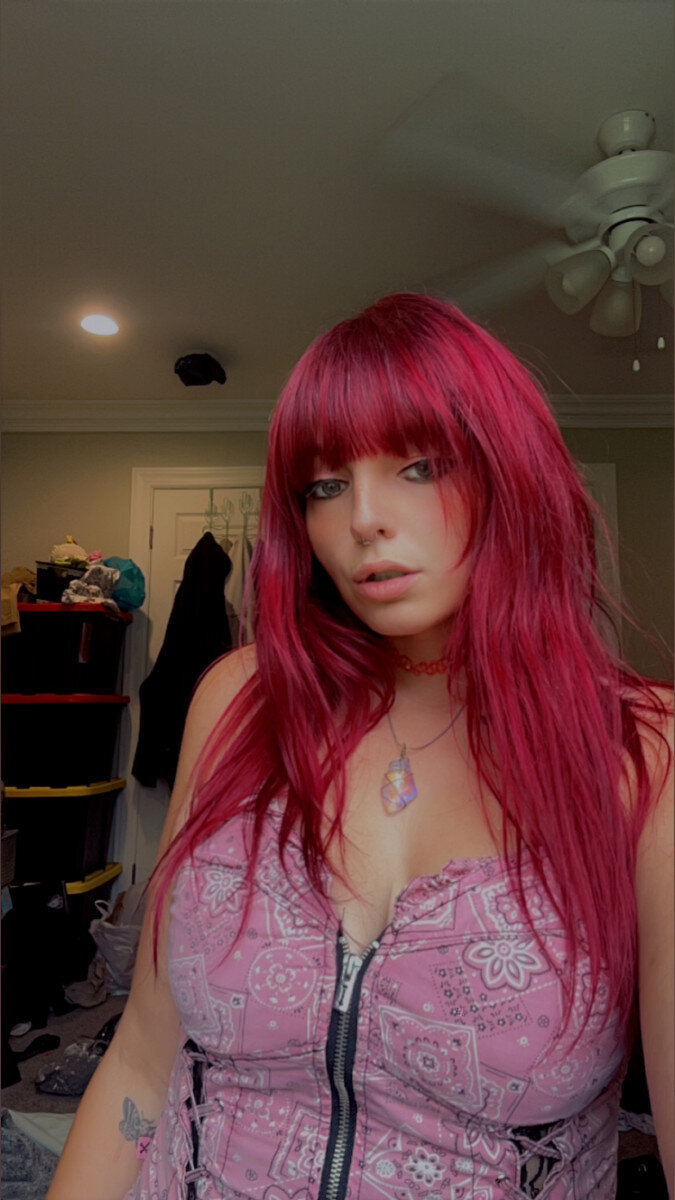 Highitsmel (@highitsmel), OnlyFans creator