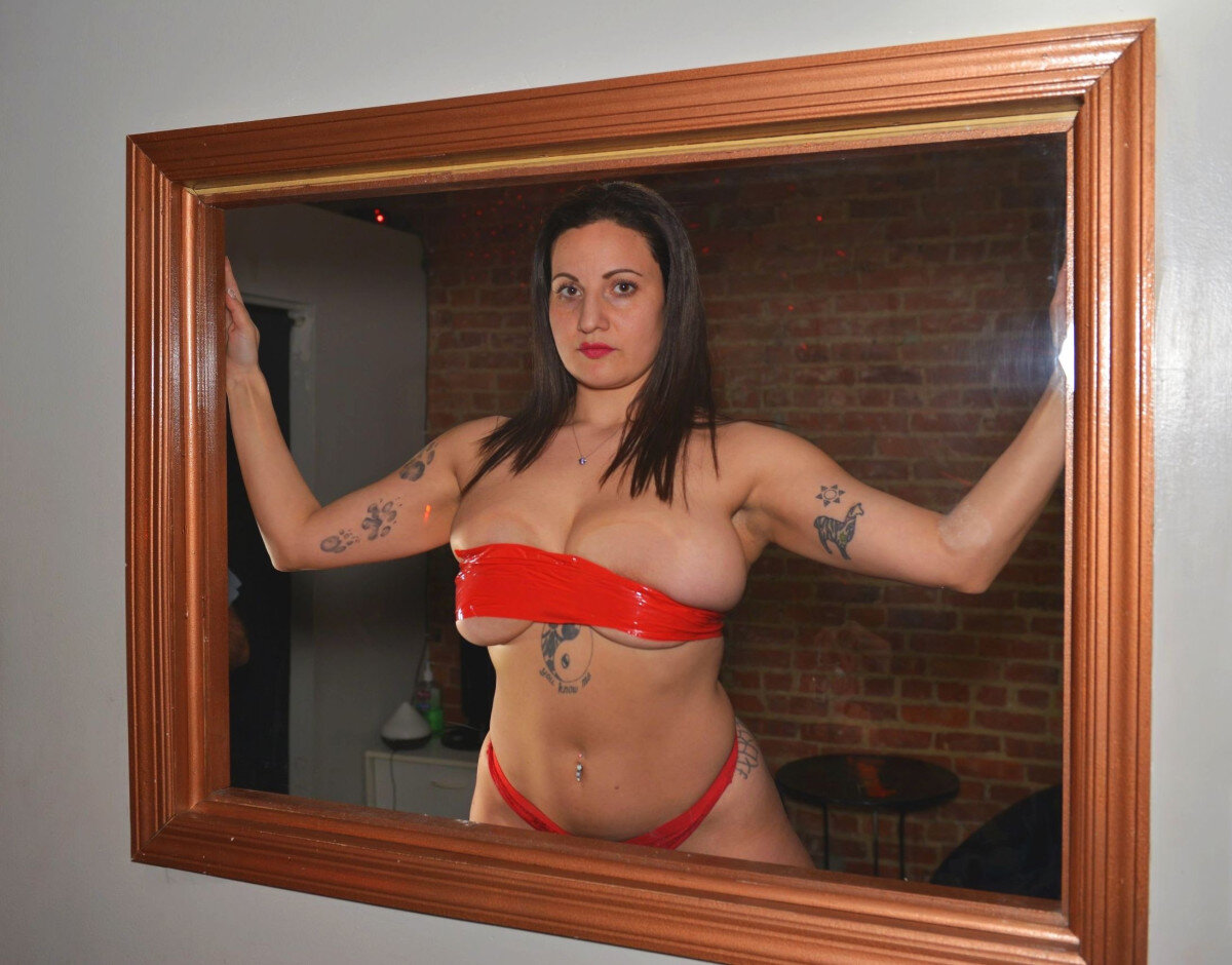 Highjewelleigh (@highjewelleigh), OnlyFans creator