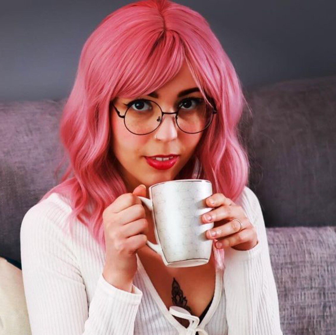 Hinapoe (@hina-poe), OnlyFans creator