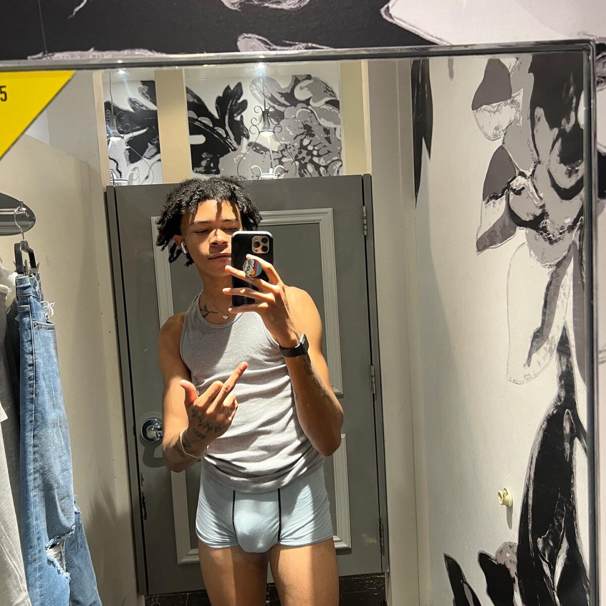 Hoesluvlilj (@hoesluvlilj), OnlyFans creator