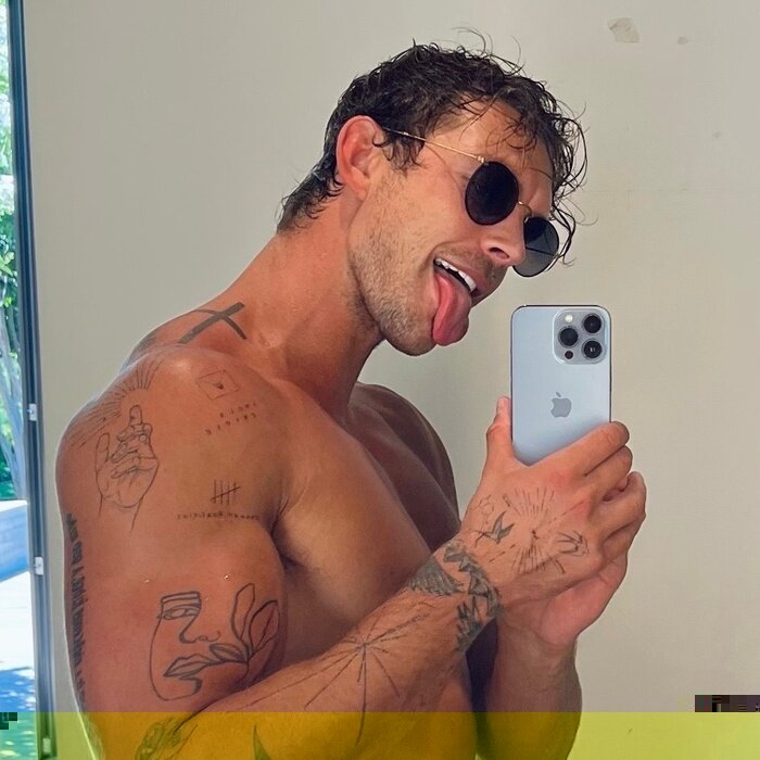 Hoguesdirtylaundry (@hoguesdirtylaundry), OnlyFans creator