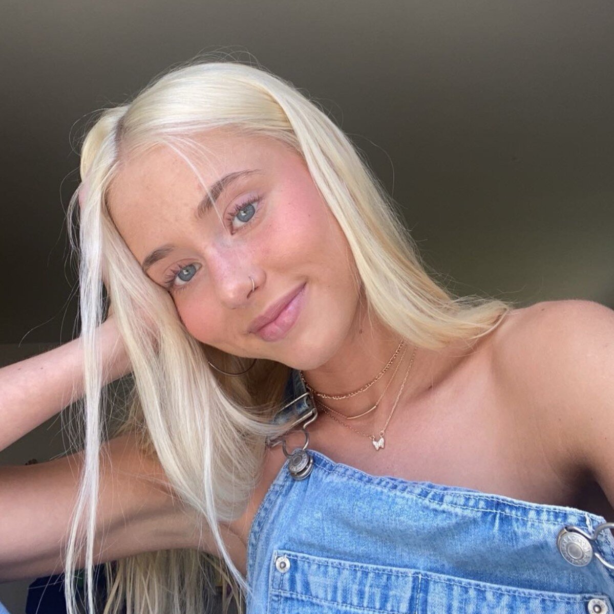 Holaputas (@holaputas), OnlyFans creator