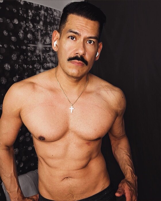 Hollywoodmoises (@hollywoodmoises), OnlyFans creator